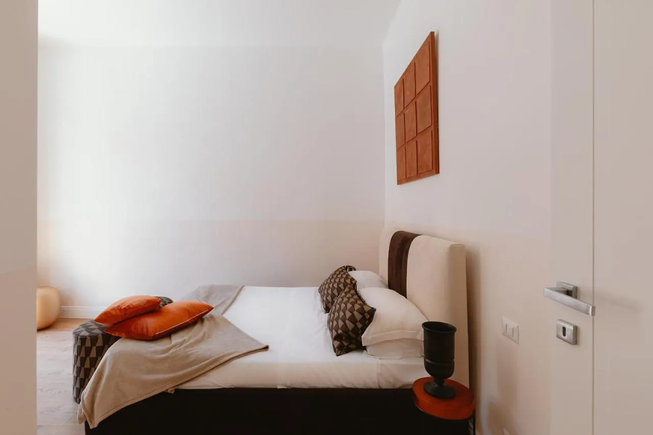 Apartment A World Aparts - 504 Corso Rome Italy