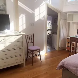 Lovely Independent Mini-apartment In Roma