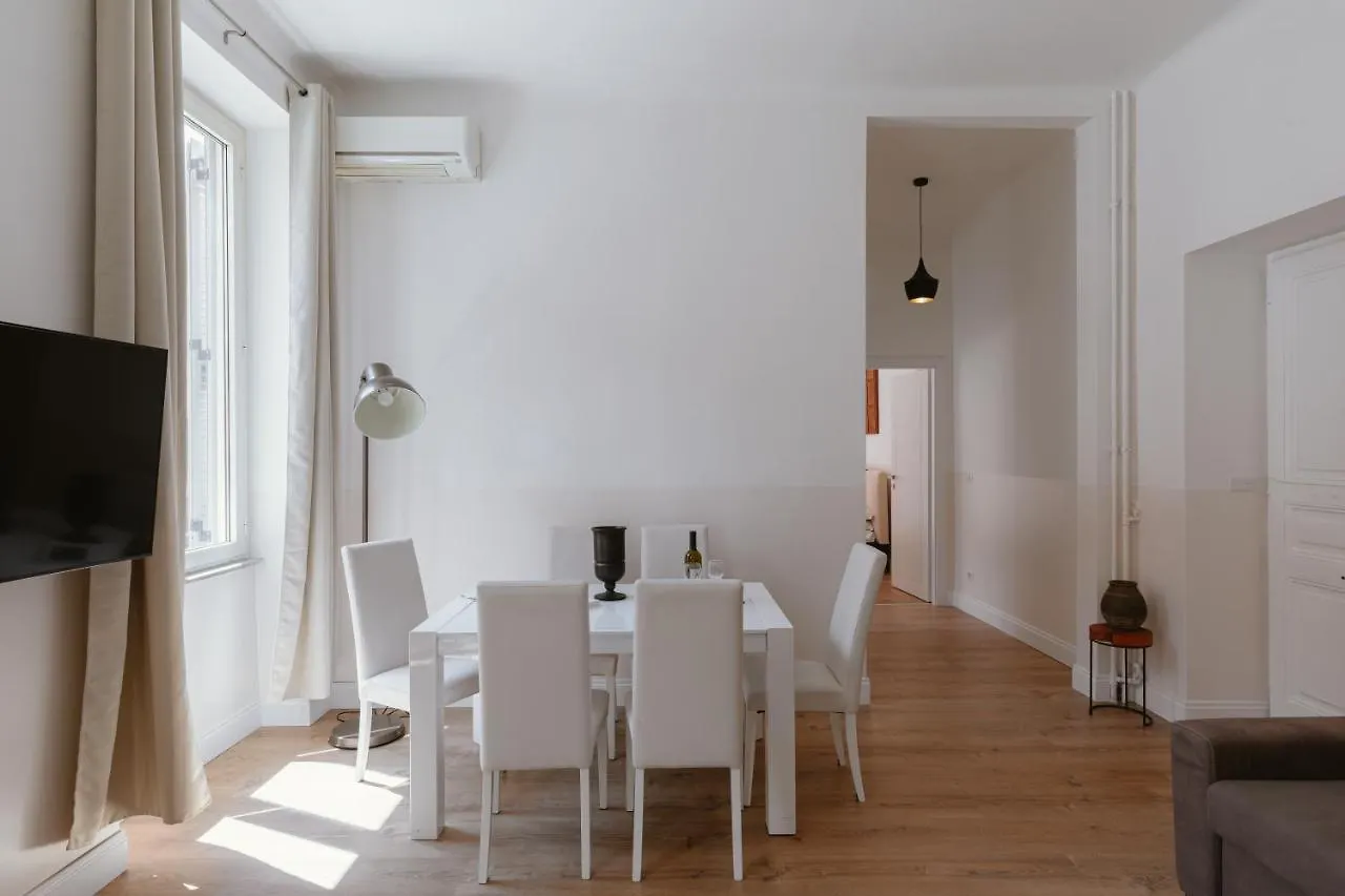 A World Aparts - 504 Corso Roma
